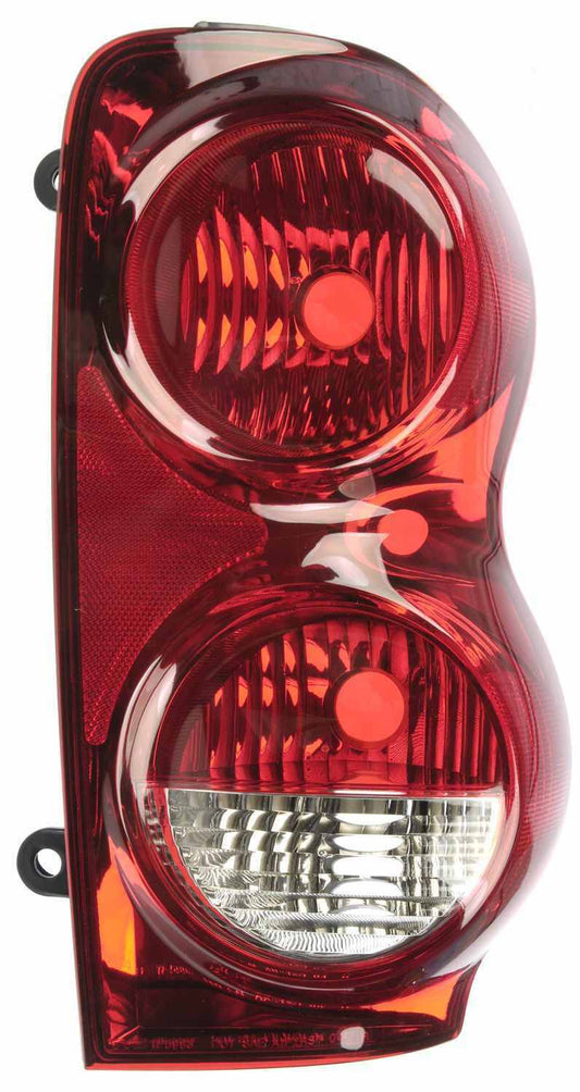 DORMAN OE RIGHT Tail Light fits 2004-2006 Dodge Durango